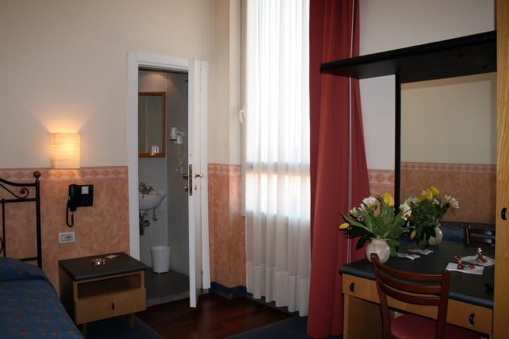 Hotel San Giorgio Болонья Экстерьер фото