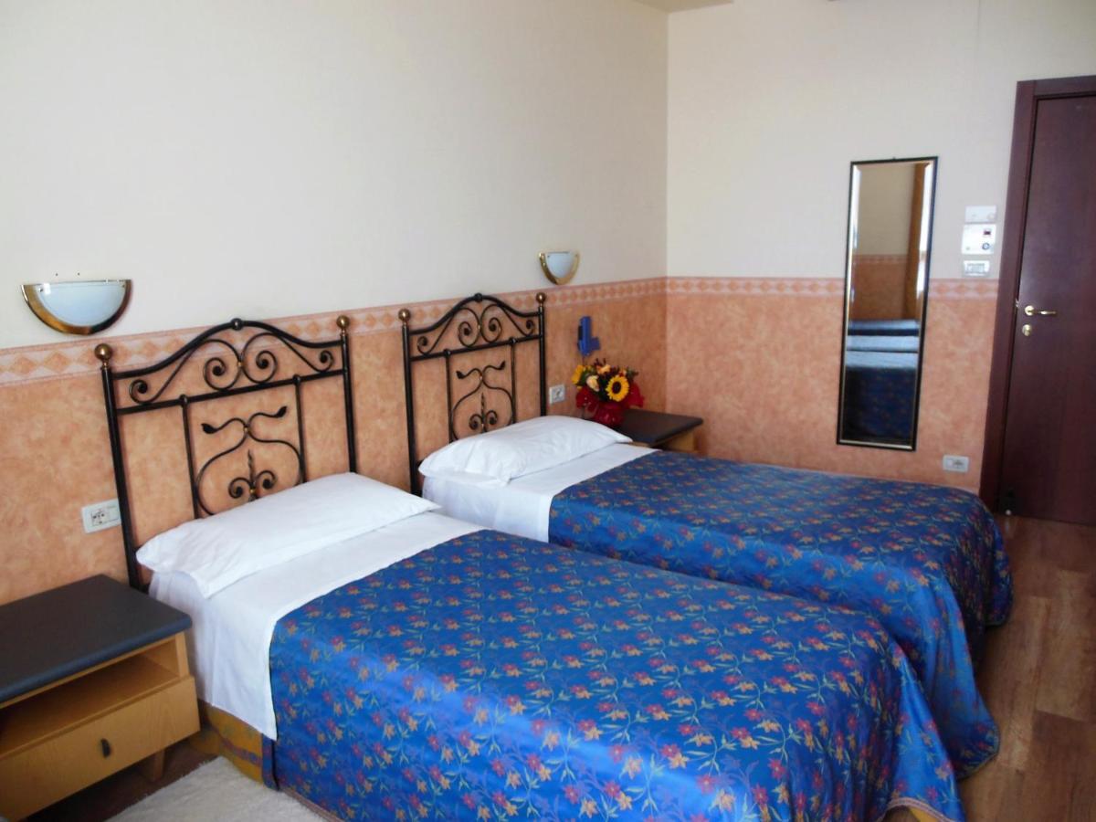 Hotel San Giorgio Болонья Экстерьер фото